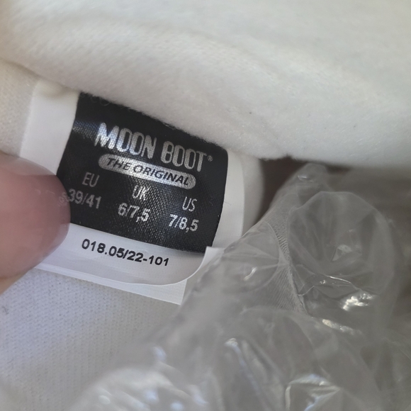 Icon Brown Nylon Boots Moon Shitaki New Without Box US Women 8-9.5 Mens 7-8.5 - Picture 9 of 10